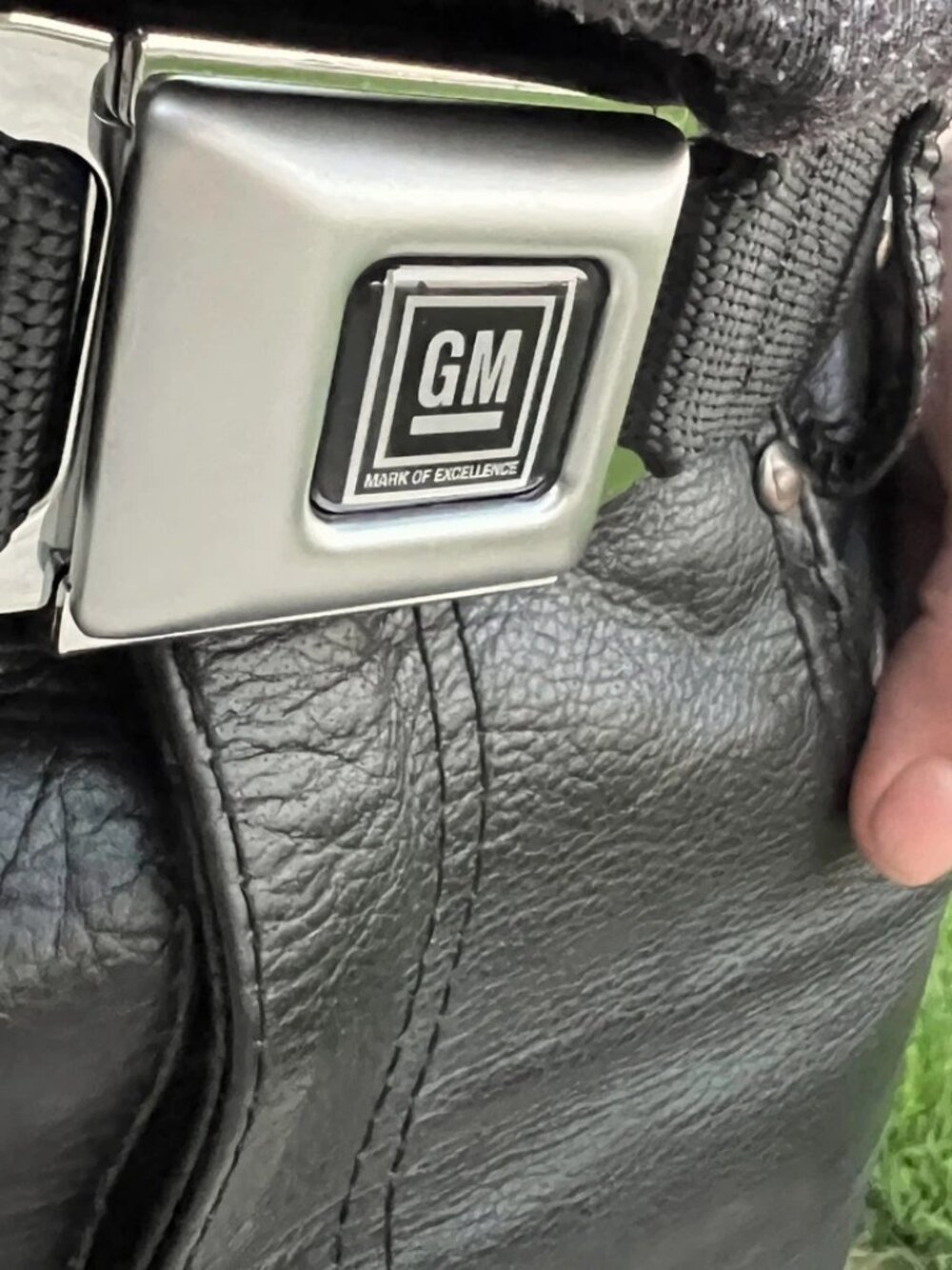GM Logo Belt Official Licensed Authentic Black Panel Seat Belt Style Buckle Down - Picture 5 of 6